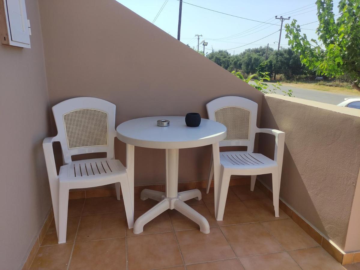 #4 Giorgos & Chara Apartments Nea Kydonia Eksteriør bilde